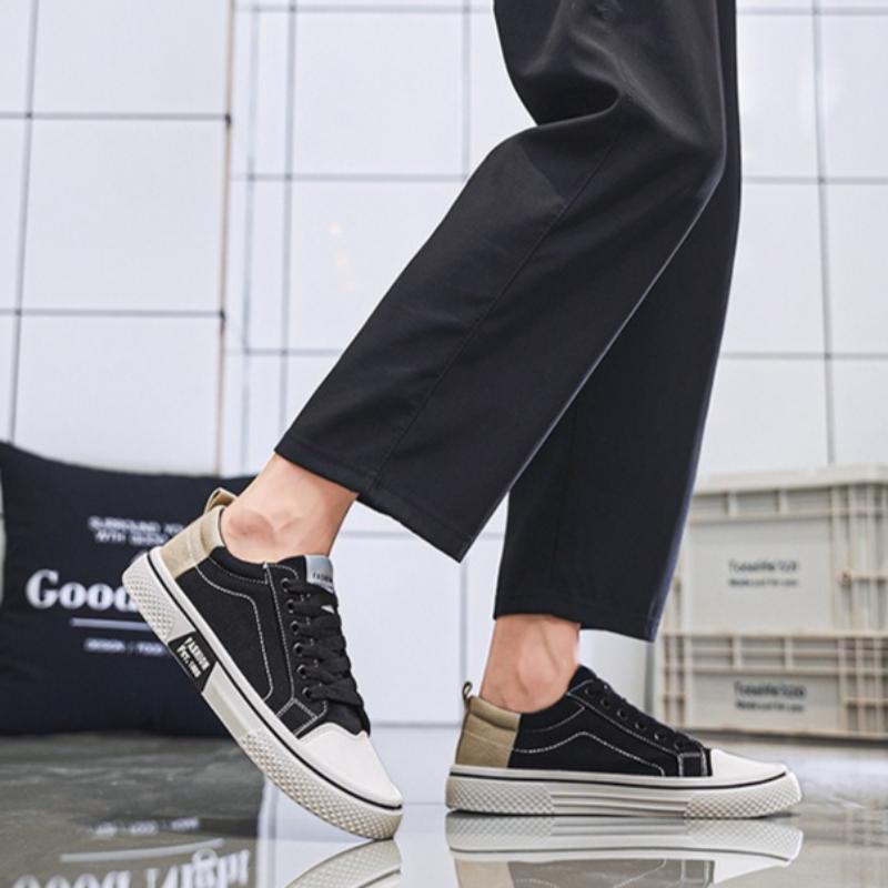 Fashion 2025 Summer New Men's Skateboarding Shoes Classic Men's Canvas Shoes Breathable Versatile Men's Soft Bottom Casual Sports Shoes