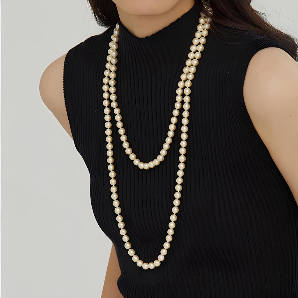 Elegant Retro Pearl Double-Layer Necklace: Small Fragrance Style, Versatile for Sweaters, Perfect Cross-Border Accessory for Women.