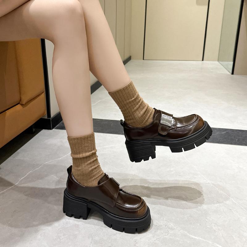 

Женские лоферы на платформе из коровьей кожи, весна 2025, на липучке, в стиле ретро, универсальные, в британском стиле, маленькие кожаные туфли, одинарные туфли, для通勤 40 коричневый