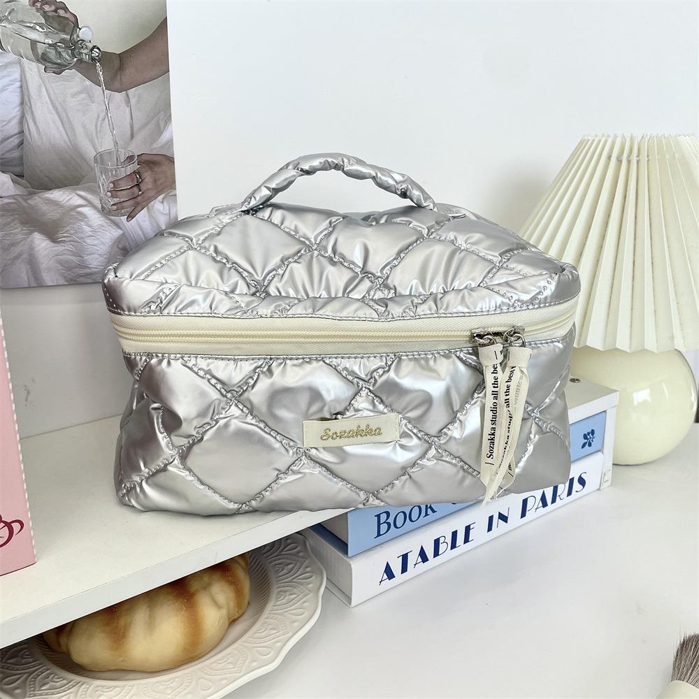 

Водонепроникна косметичка з ромбоподібною сіткою, нова косметичка для макіяжу, жіноча Diamond grid-Silver