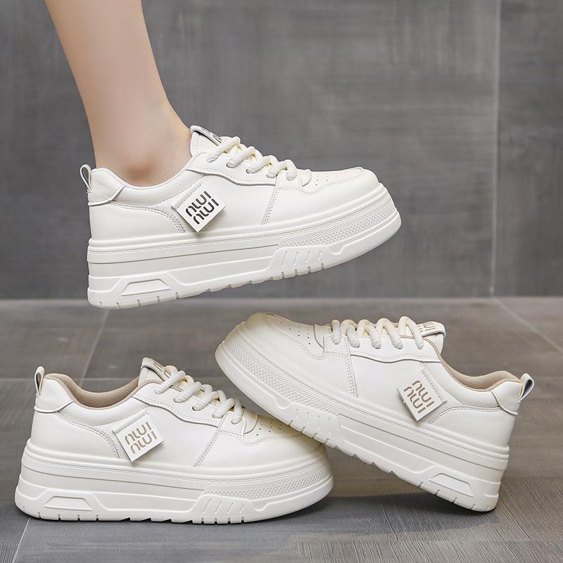 Women's shoes summer breathable 2025 new design sense niche sports board shoes girls Korean versatile casual white shoes