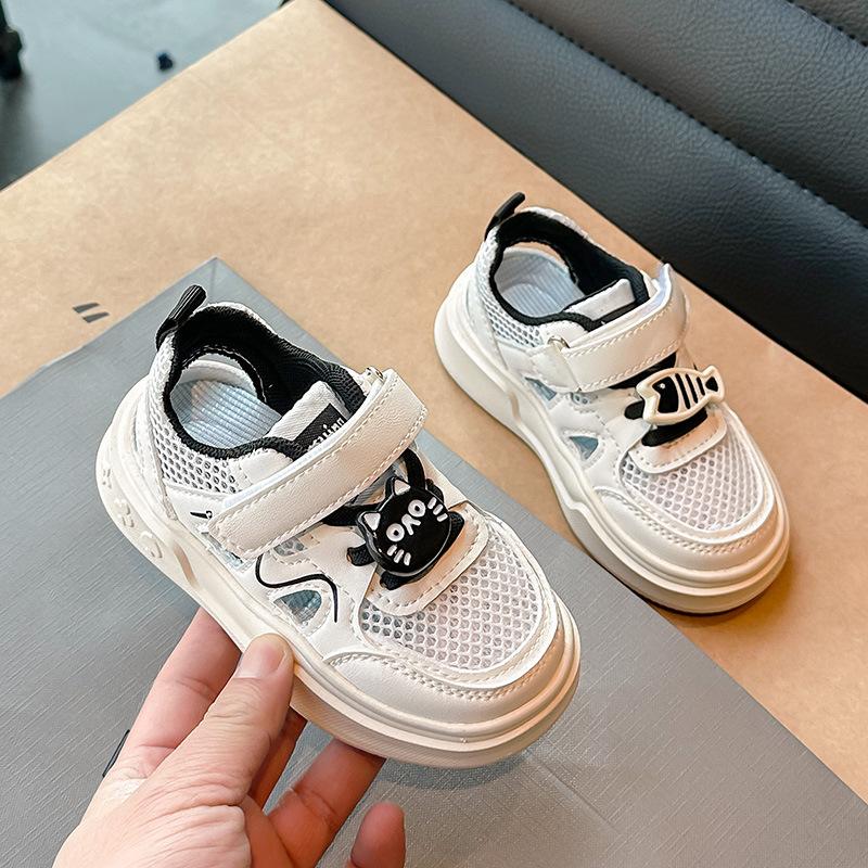 Kids Sports Sandals Hollowed-out Breathable Girls Running Shoes Soft Sole 2025 Summer New Students Casual Shoes Cute Hook&loop