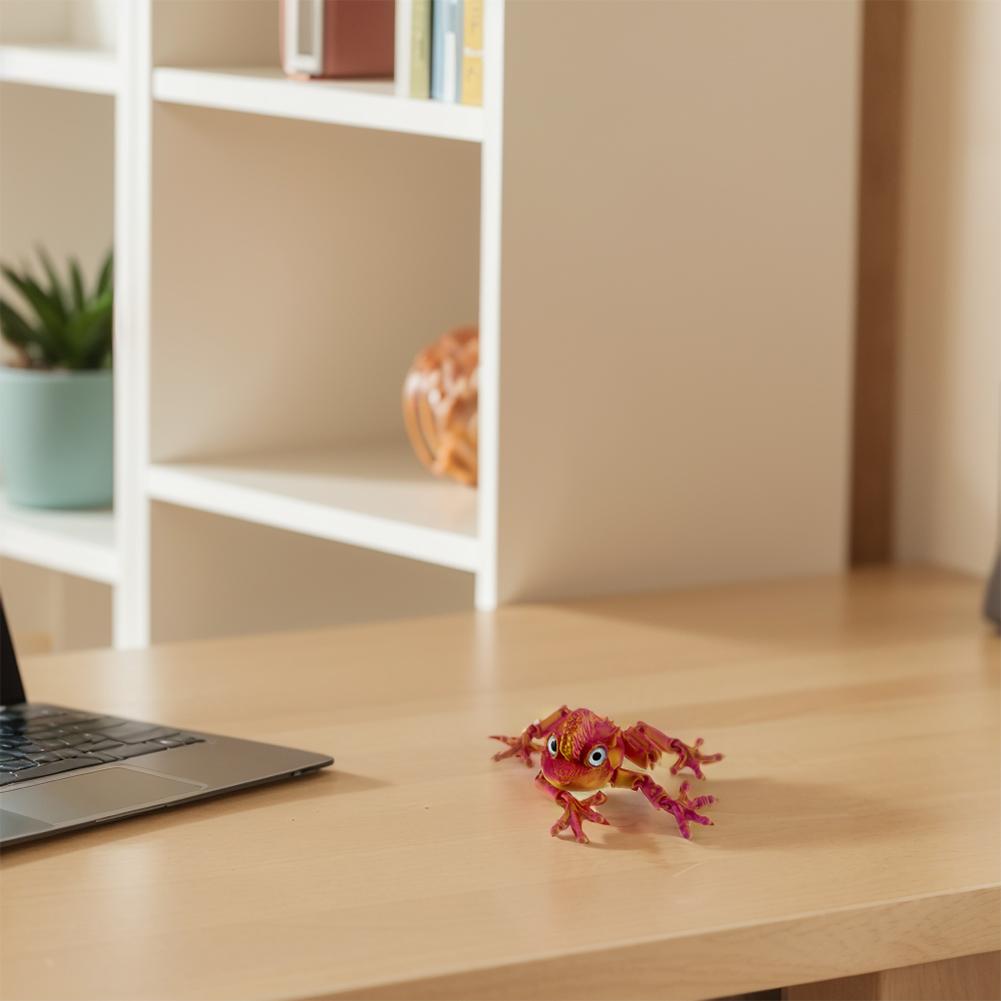 3D Printed Articulating Frog Figurine with Simulation Eyeball for Kids Adults