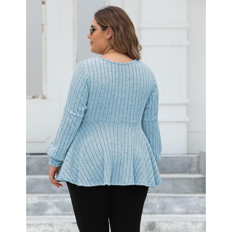 Женский свитер большого размера с рукавами-фонариками и V-образным вырезом на осень — фото 5