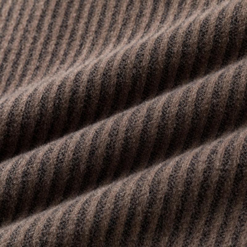 Rundhals-Pullover für Herren, neuer Trend zu lockeren Oberteilen, gestreiftes Jacquard-Strick-Bottom-Hemd für Herren im Herbst und Winter