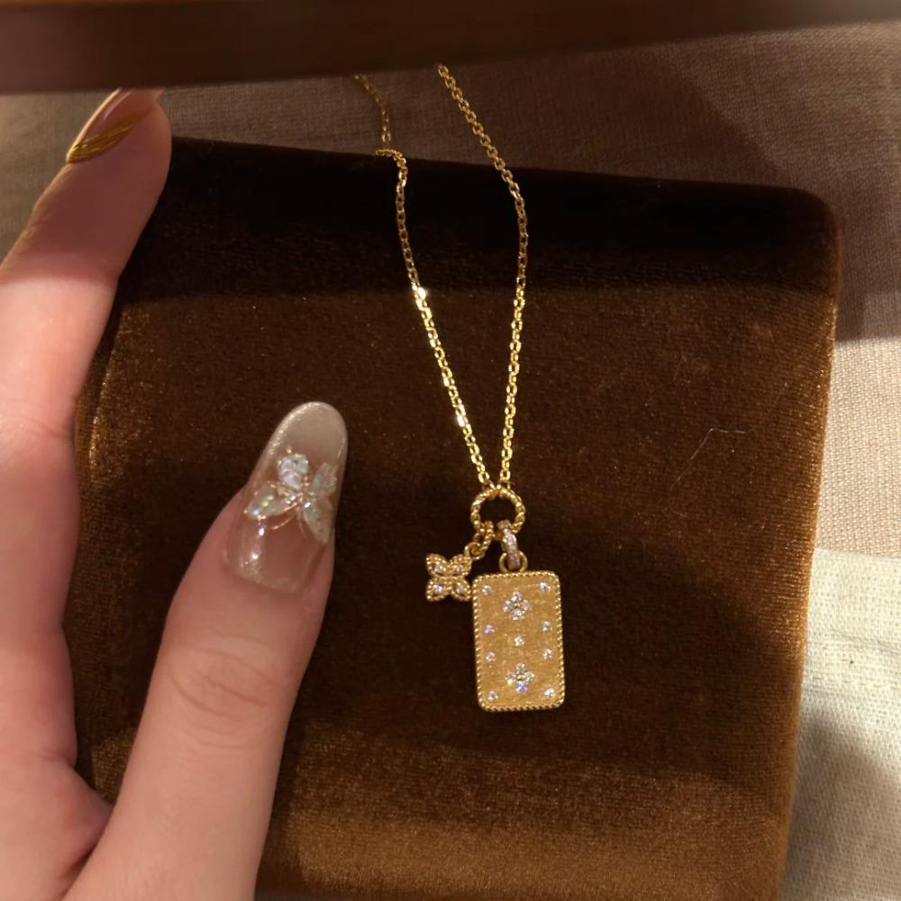 Vintage Four Leaf Clover Double Sided Brushed Pendant Necklace Fashion Luxury Diamond Inlaid Gold Pendant For Women