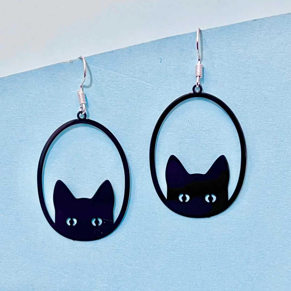 

Fashion Interesting Geometric Oval Hollowed-out Black Cat Hide-and-seek Dangle Earrings for Women Animal Jewelry Accessory Gift