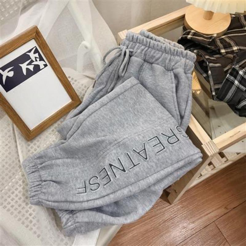 

Новые свободные повседневные спортивные брюки с вогнутым и тисненым узором, большие тонкие брюки с завязками и объемным принтом 2XL