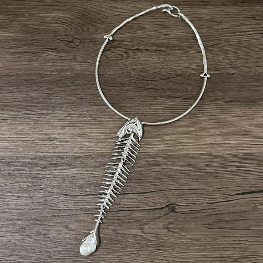 Zinc Zinc Alloy Fashion Exaggerated Necklace Rhinestone Fish Bone Neck Chain For Women