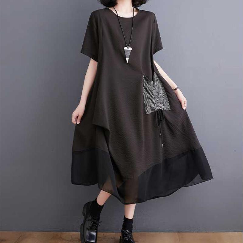 

Черно-зелено-серое полосатое платье-футболка с карманами, свободными складками, асимметричное платье-миди с коротким рукавом, лето 2XL чёрный