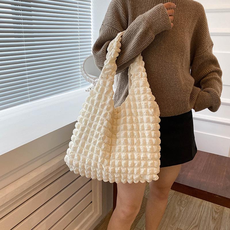Korean ins girl foreign gas cloud puff flower shoulder bag women 2025 new summer canvas simple handbag