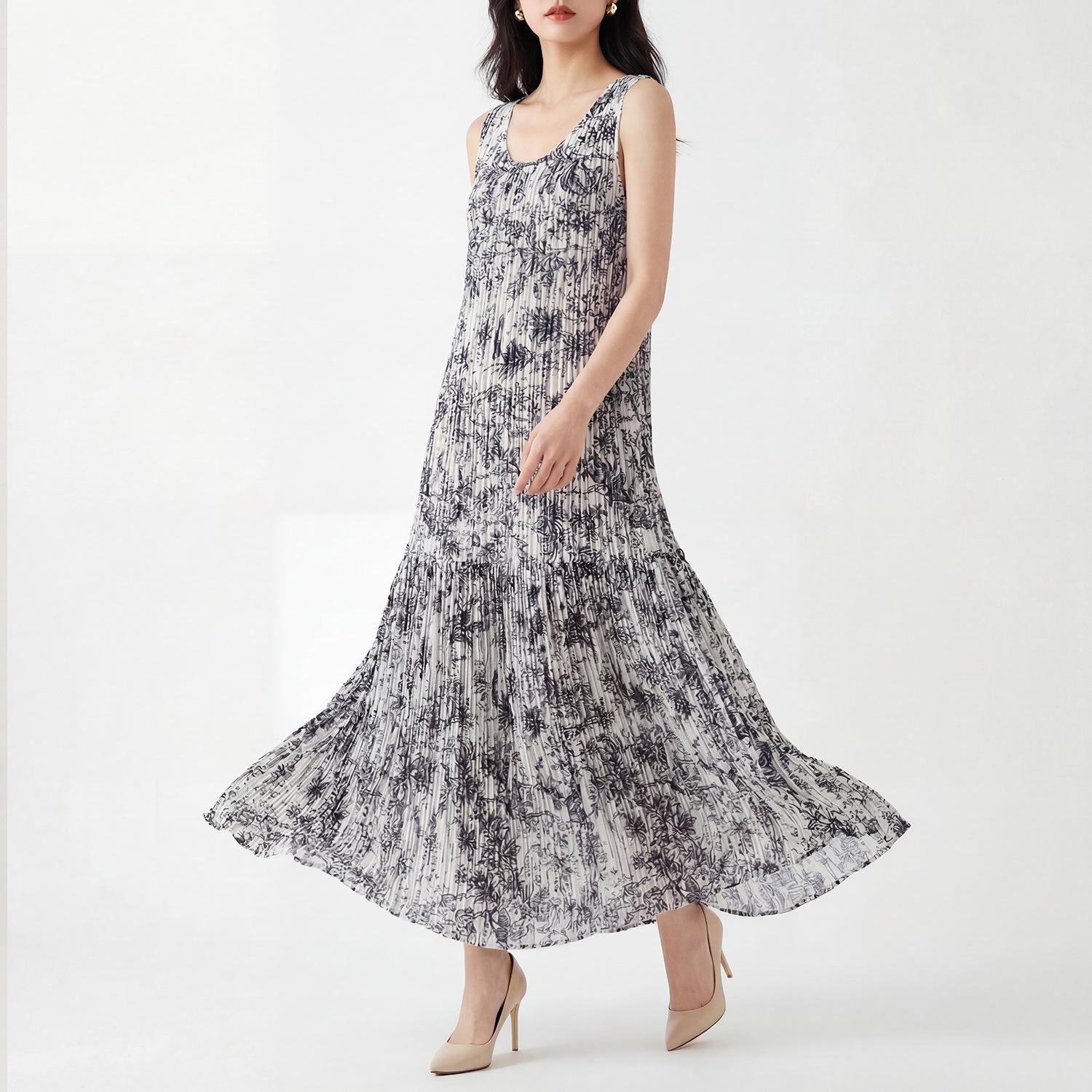 Women s Floral Pleated Dress - Camisole, Large Skirt Hem, Retro Vacation Style One size серый