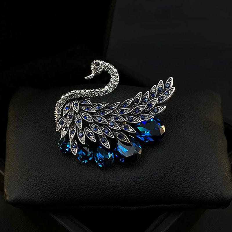 Light Luxury Retro Swan Brooch, High-end Women's Exquisite and Luxurious Animal Brooch, Elegant and Versatile Suit Pin