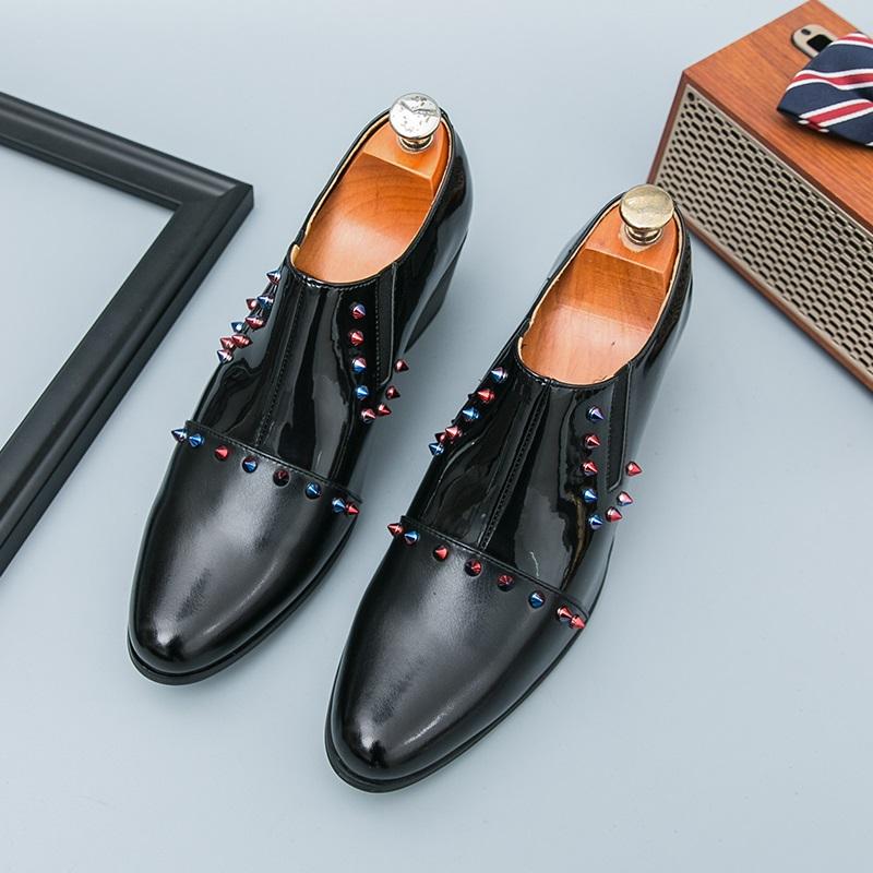 New Men's Pointed Colours Rivet Slip On Patent Leather Height Increasing Shoes Designer Wedding Prom Homecoming Footwear