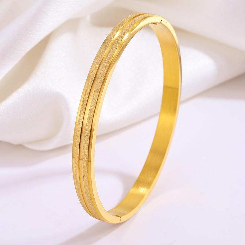 Titanium steel bracelet gold high version temperament zircon bracelet women's light luxury fashion elegance does not fade simple bracelet