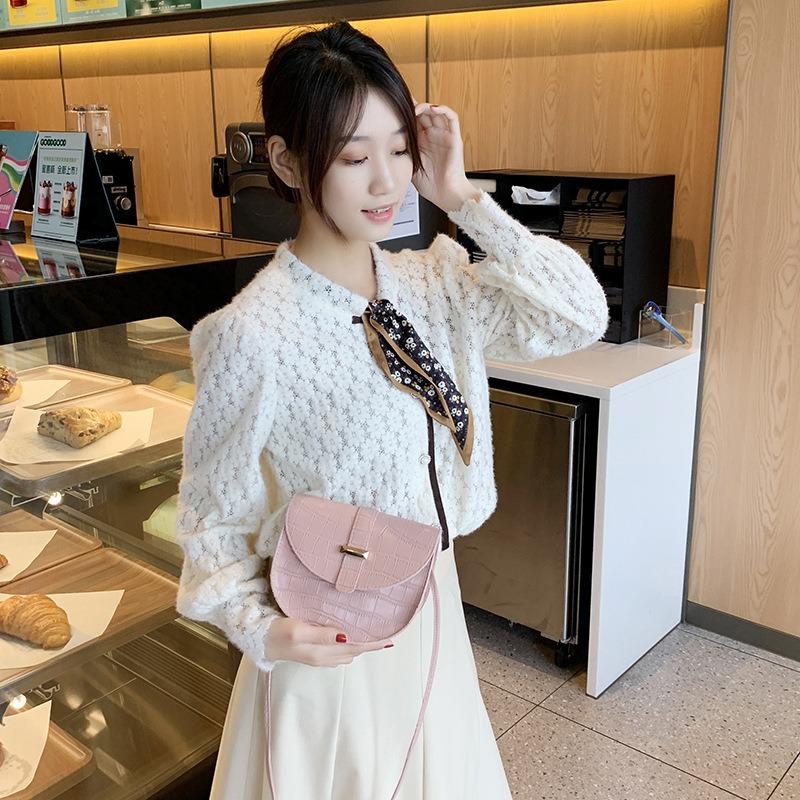 Autumn new stone pattern women's bag, shoulder messenger bag, mobile phone bag, simple casual small bag, and one bag.