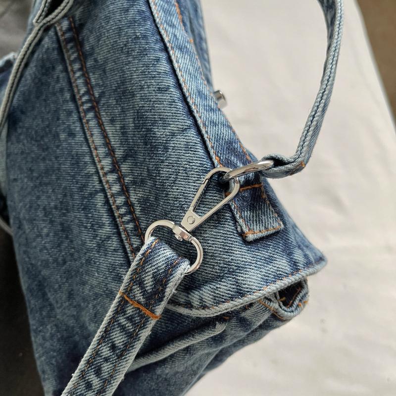 Stylish Denim Handbag Mini Backpack with Detachable Strap and Front Pockets for Casual Wear