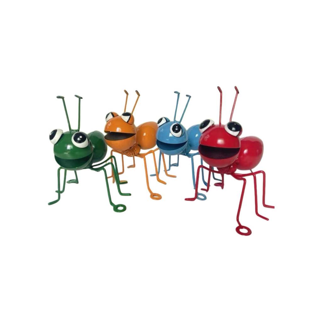 Iron Art Ant Decoration: Creative Desktop & Garden Ornament