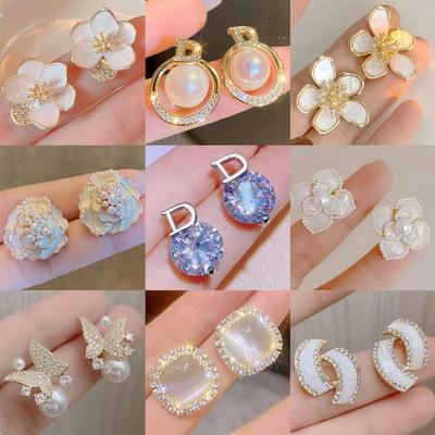 2024 Autumn Stylish Exquisite Celebrity Earrings – High-End Fashion Accessories