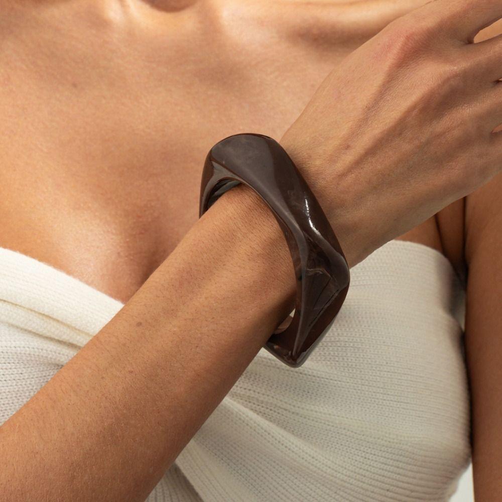 Minority Design Retro Resin Bangle Chunky Vintage Irregular Wide Bracelet Jewelry Accessories Exaggerated Geometric Hand Ring