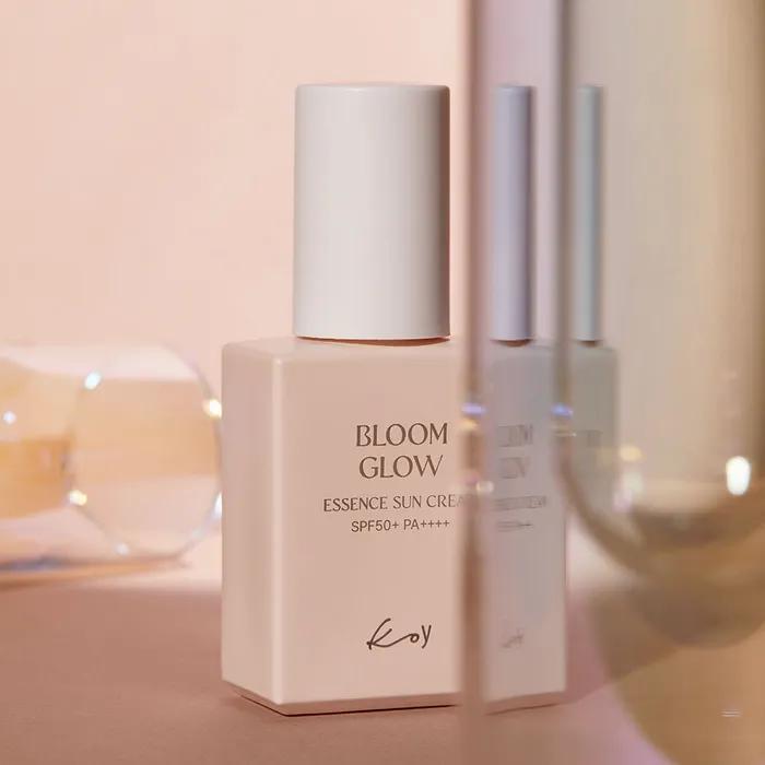 [Koi] Bloom Glow Essence Sun Cream SPF50+ PA++++ 30ml