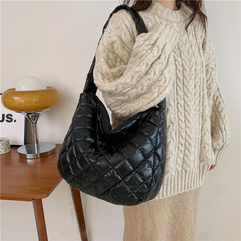 Stylish Canvas Tote Bag For Women With Unique Design Spacious And Trendy For Daily Use