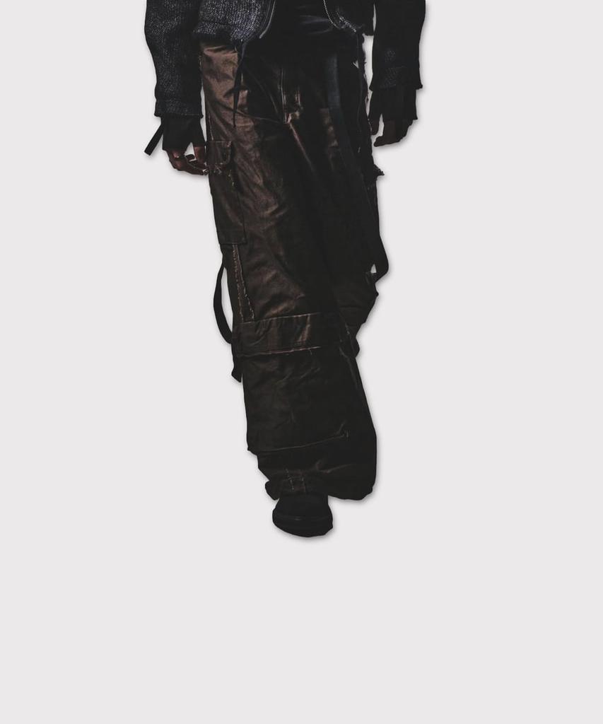 Maineoseu Slash Seam Twist Cargo Pants(Pigment Dyed Moleskin) - Mocha