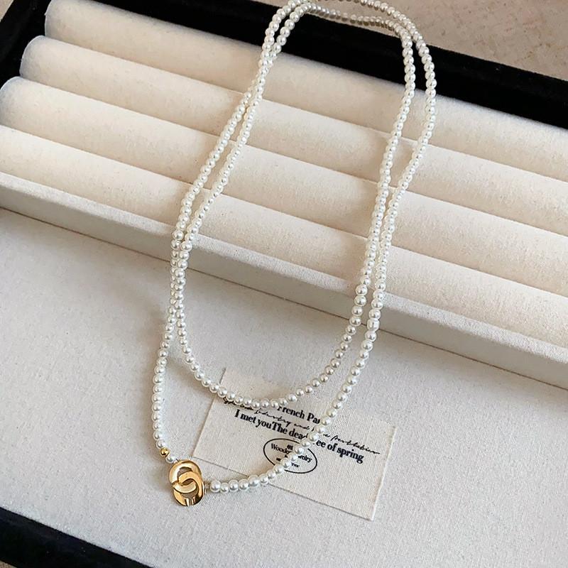 French Vintage Pearl Necklace With Geometric Design For Elegant Women