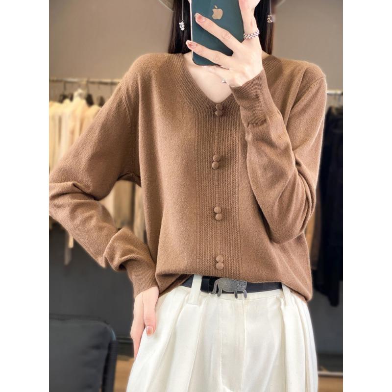 V-neck Sweater Women's Autumn and Winter New Knitted Sweater Versatile and Thin Bottoming Shirt Wool Inner Top Women's Clothing