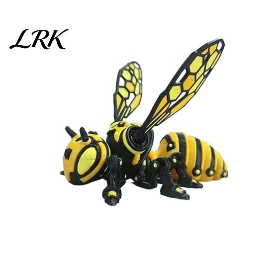 Articulated Bee Figurine 3D Printed Cyberpunk Figurine, Movable Joints Mechanical Hornet Ornament, Wasp with Fidget Toy, Stress Relief Insect M