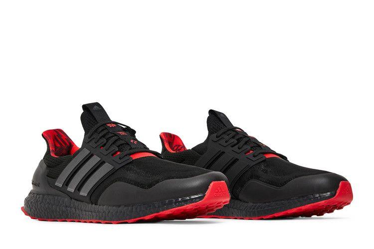 Men's Sneakers adidas Ultra Boost DNA Lunar New Year (2022) Core Black/Core Black/Scarlet