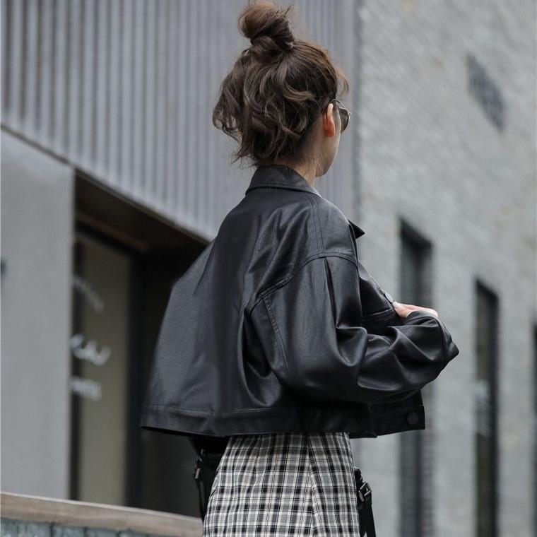 Módní volná dámská krátká bunda z umělé kůže - vintage kabát v korejském stylu