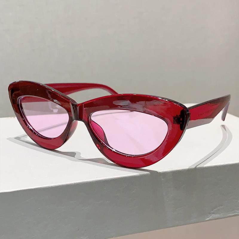 Vintage Cat Eye Sunglasses  Fashion Retro Candy Color Outdoor Women Shades Luxury Brand Designer Multicolor Eyewear