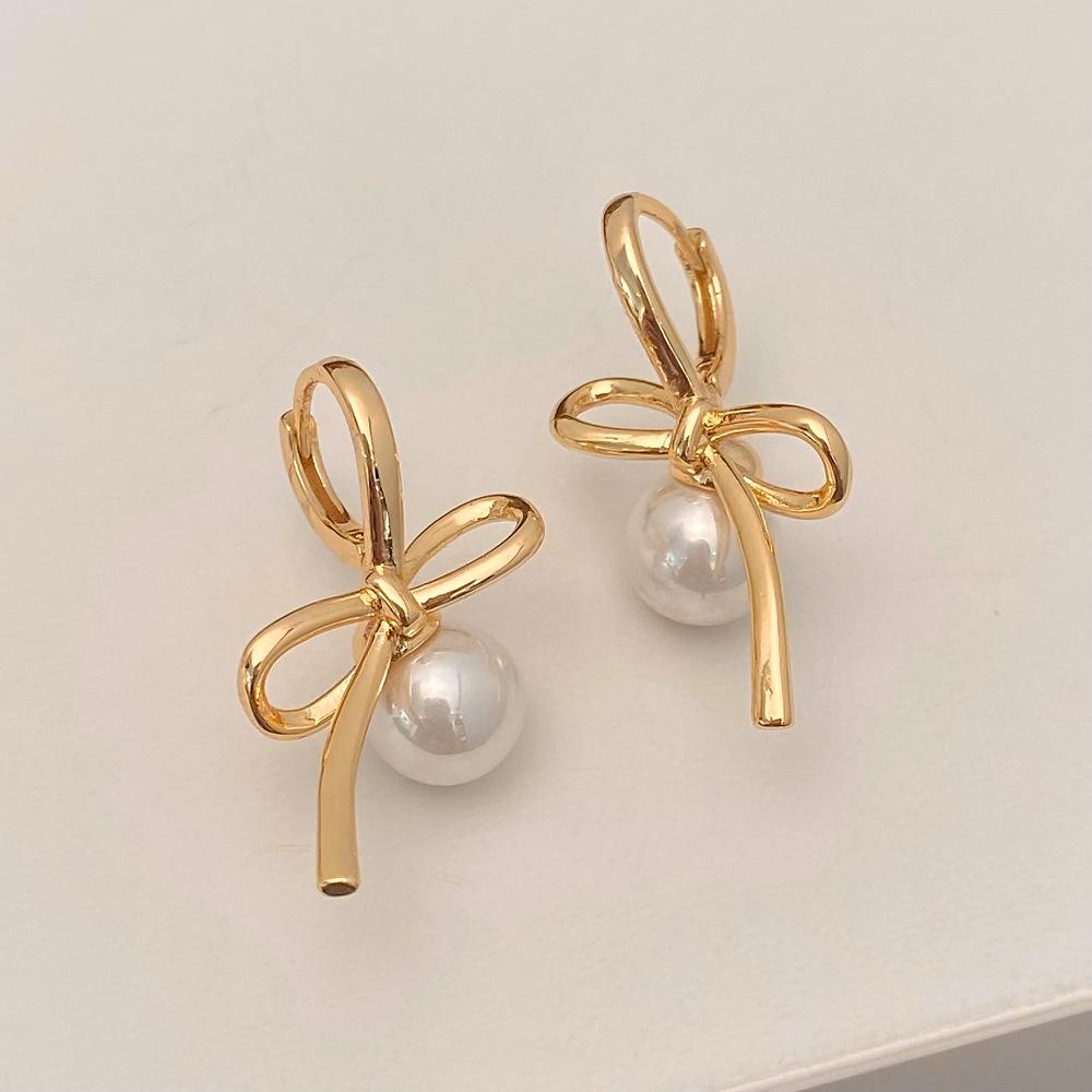 Influencer Style Pearl Bow & Tassel Earrings - Versatile, Luxurious Design