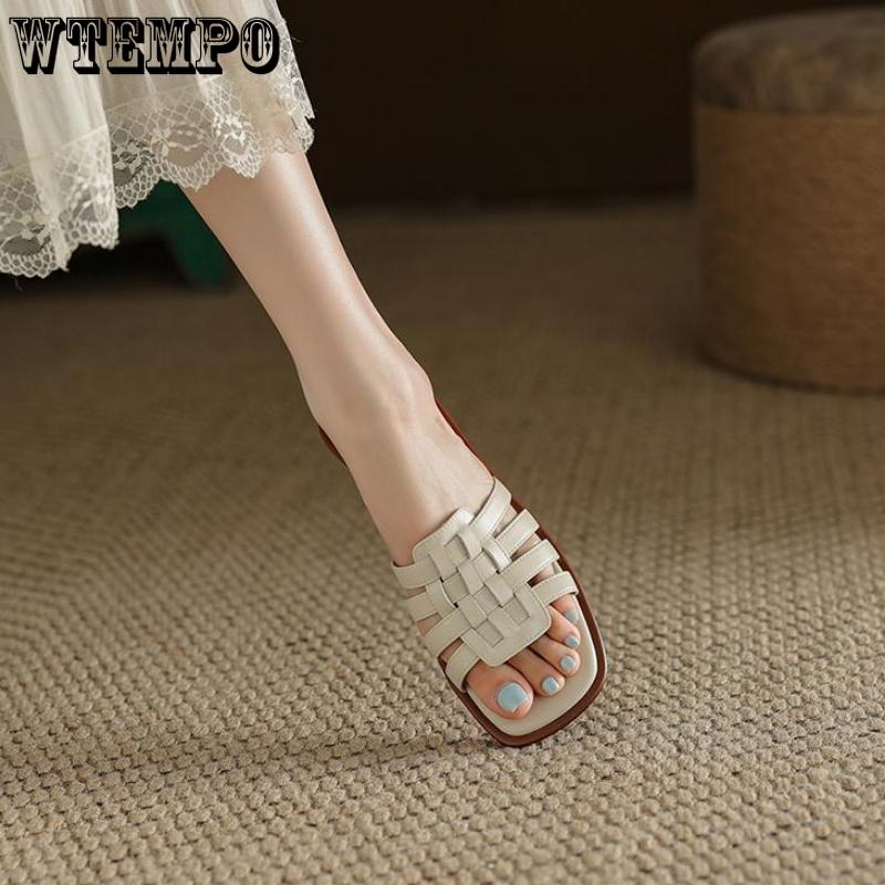 Schlichtes Temperament Leder Römischer Wind Ein Wort Sandalen Damen Sommer Vielseitig Draußen Tragen Flache Sohle Vorbereitung Weiche Ledersandalen