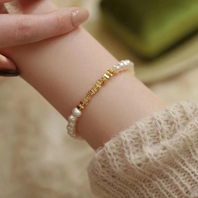 Women's Two Pearl Bracelet with Broken Silver Light Luxury Temperament All-Match Bracelet Petty Gold Square Design for Girlfriend