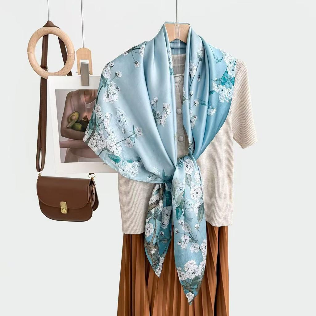 New fashion 111 mulberry silk silk scarf, women's Spring Festival gift for elders to keep warm 111 silk collection