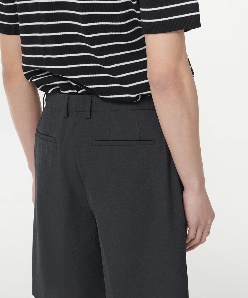 Musinsa Standard Cool Touch Hidden Banding Half Slacks [Gray]