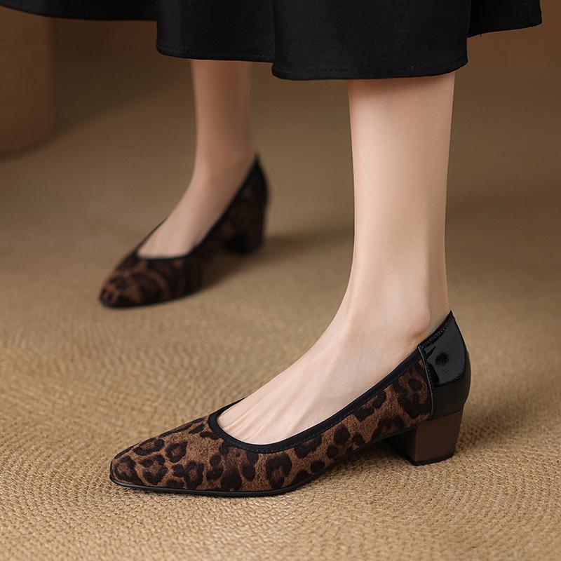 Fashion 2025 New Spring Genuine Leather Shoes Leisure Style Round Toe Med Heels Pumps Women Shoes Fashion Ladies Shoes