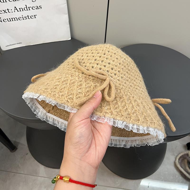 

Мереживо солодке мереживо бант в язана панама жіноча осінь та зима вовняна шапка тепла для обличчя маленька шапочка Adult average size 55-58cm хакі