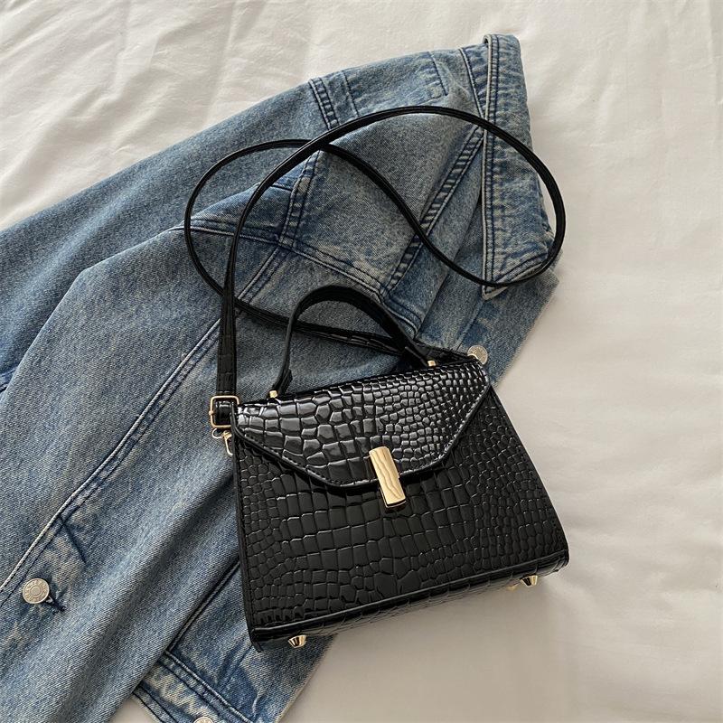 Stylish and atmospheric single shoulder portable lizard pattern texture women's square bag, European and American trendy and niche design bag women