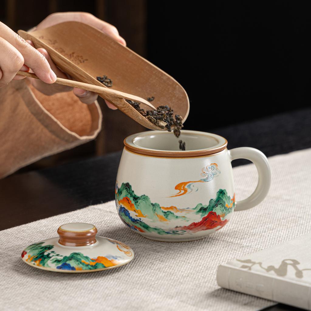 Guochao retro Dunhuang ceramic mug light luxury holiday gift with hand gift tea separation with lid office cup