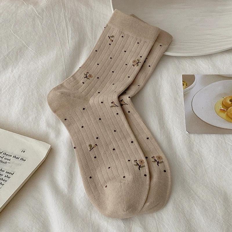 Gebrochene Blume Socken Neue Mittelhohe Socken Gekämmte Baumwolle Nahtlose Socken Retro Wellenpunkt Frottee Socken Neue Damen Socken Herbstmode