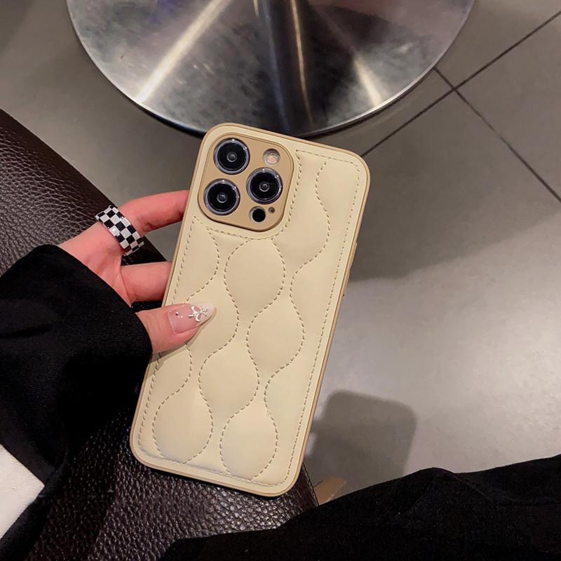 Ins Wave Curve Beige Down Jacket Phone Case For For Iphone Air 13 11 12 14 1 Plus 16 17 Pro Max Leather Silicone Shockproof Cover