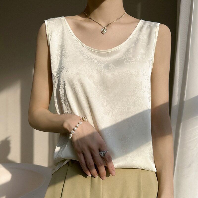 

2025 Ice Silk Camisole Female Suit Inner Bottoming Top Summer Sling Summer Women s Clothing Plus Size A47 Light Beige S