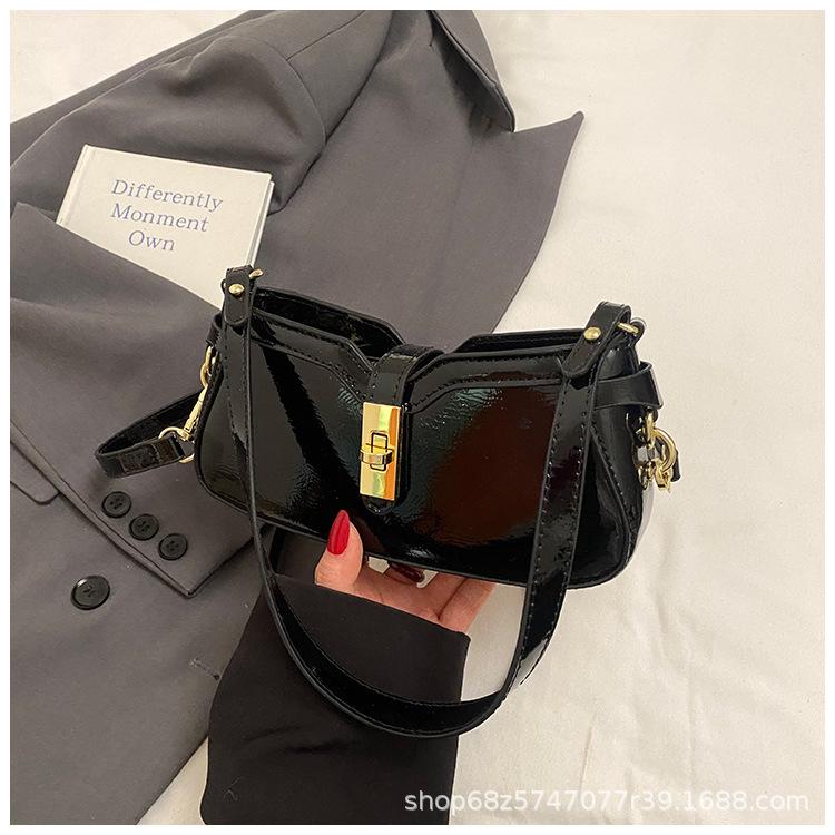 High-end underarm bag women's 2025 new baguette bag fashionable retro versatile one-shoulder crossbody bag