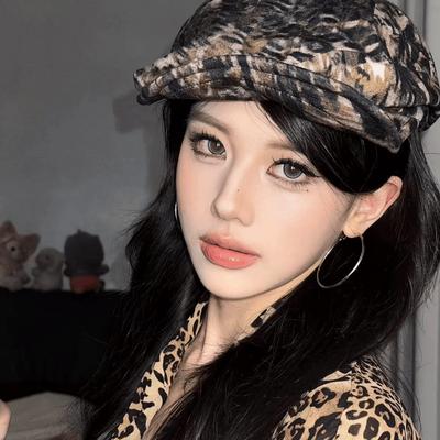 Niche Design Low-key Temperament German Digital Printing Leopard Print Asymmetrical Newsboy Hat Female Forward Beret High Street