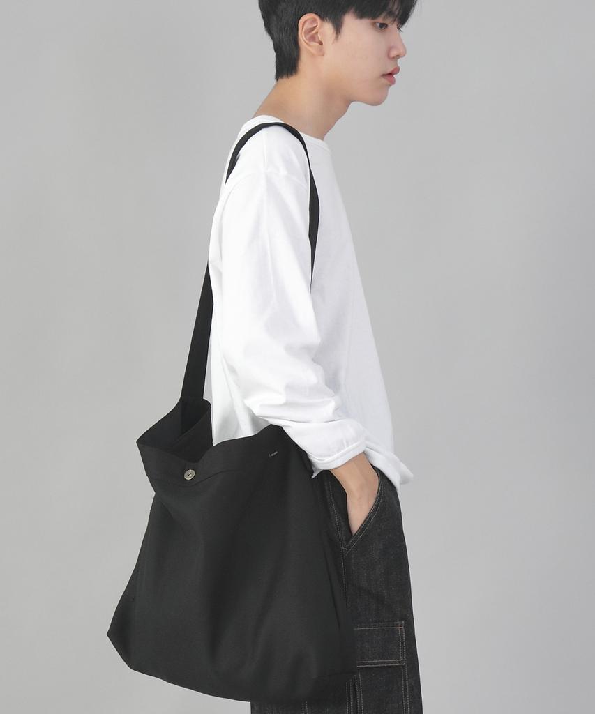 Saintcrew Minimal Oversized Crossbody Bag Mbc-121 Black