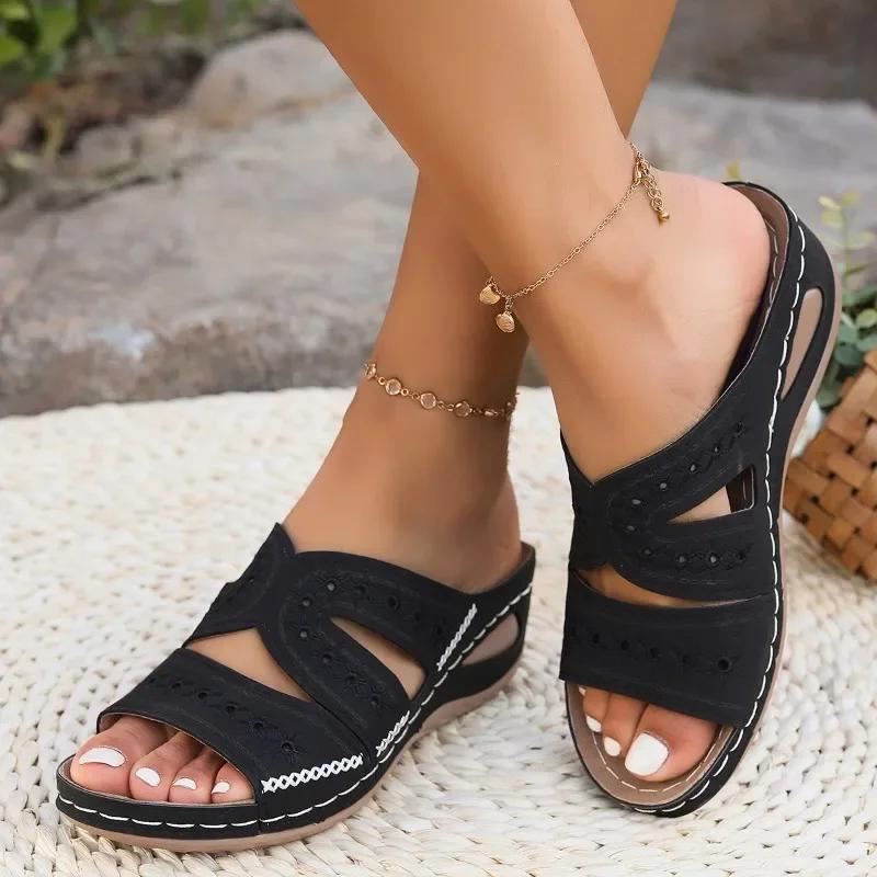 2024 Plus Size Women's Shoes Casual Women's Slippers Hot Sale Daily Slippers Women Embroidery Hollow Platform Light Wedge Sandal