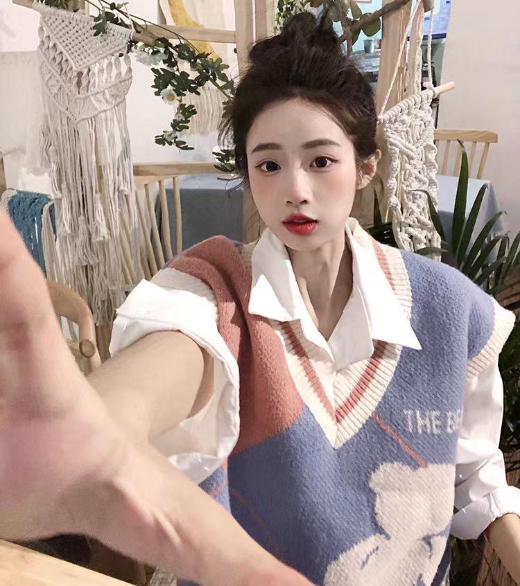 Women's Spring 2023 Retro College Style Knit Vest Sweater Top